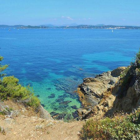 Superbe T2 4 Etoiles Climatise Faviere Refait A Neuf Apartment Bormes-les-Mimosas Bagian luar foto